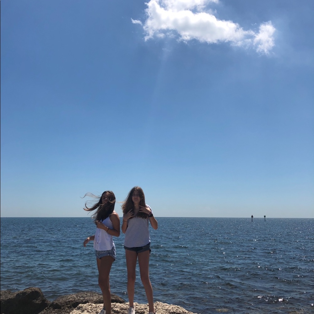 Meet your Posher, Ceci